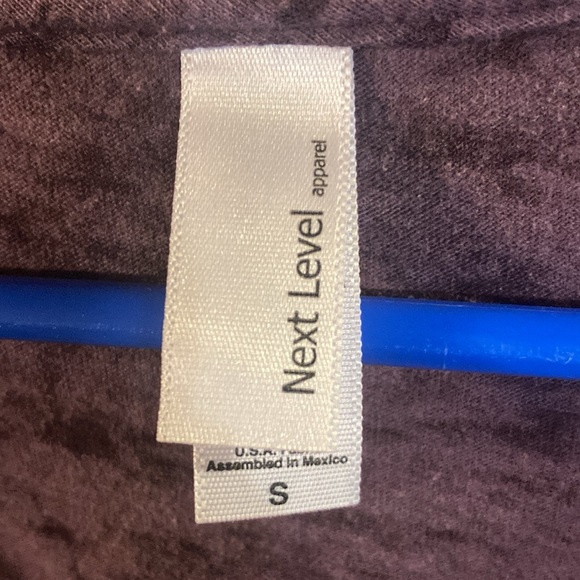 Womens tee size small maroon in color. Brand is Next Level - Picture 2 of 3